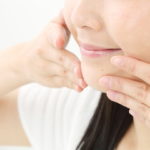 目の下のたるみを改善するためには